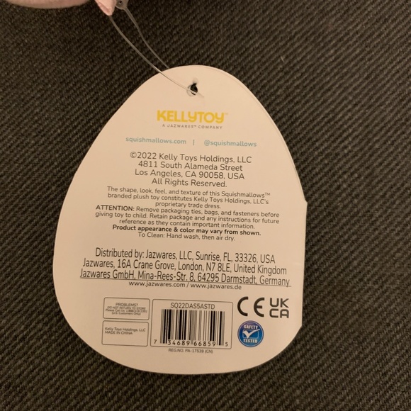 🧁 Squishmallows Diedre the Cupcake – 6” Plush – New with Tags 🧁 - Picture 5 of 11